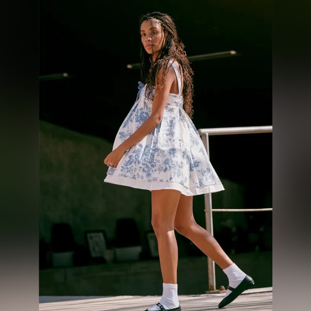 Reformation Shai mini dress size 6